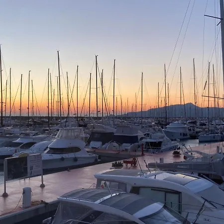 Il Porto Dei Buoni Propositi 